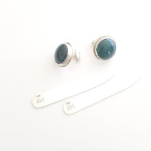 Load image into Gallery viewer, Round Green Onyx and Sterling Cuff Links
