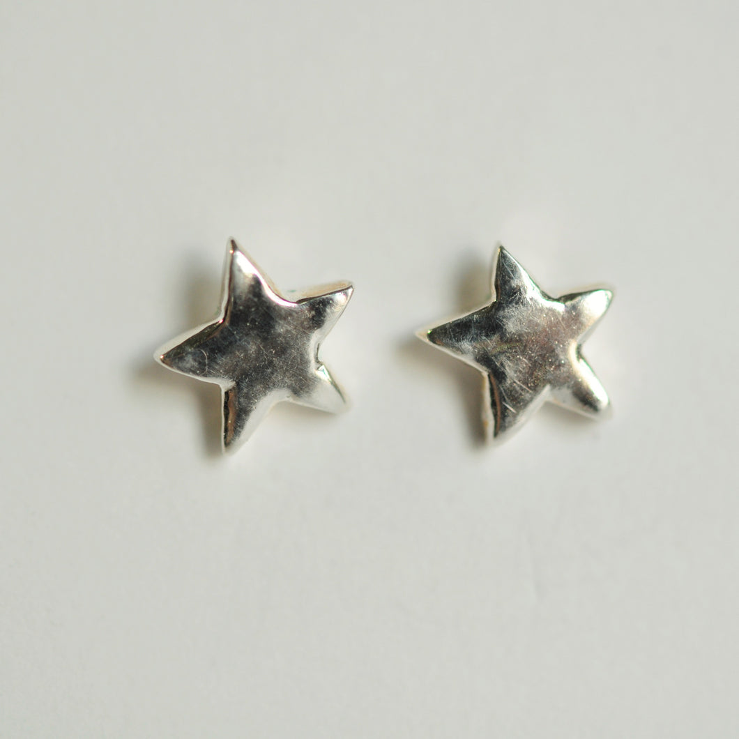 Twinkling Star Studs